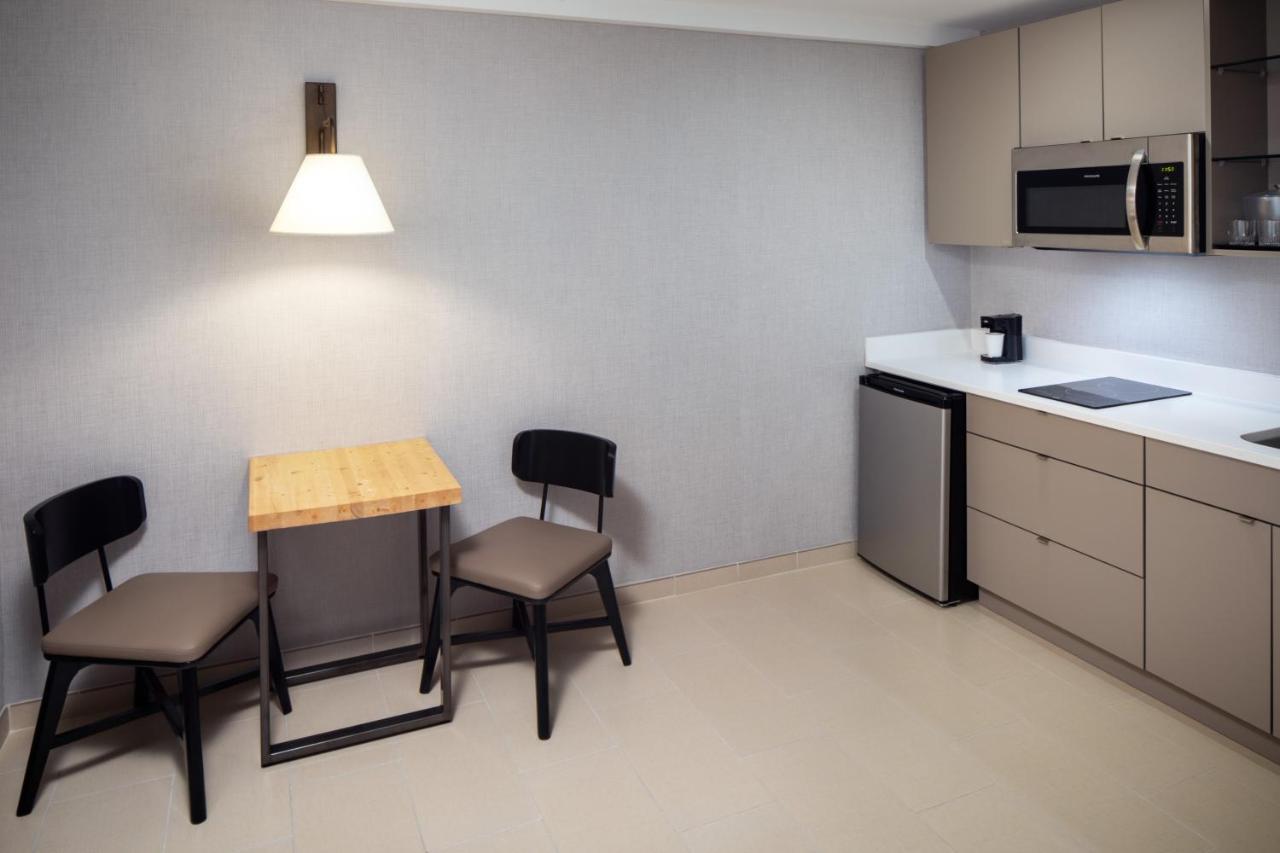 Springhill Suites By Marriott New York Jfk Airport Jamaica Exterior foto